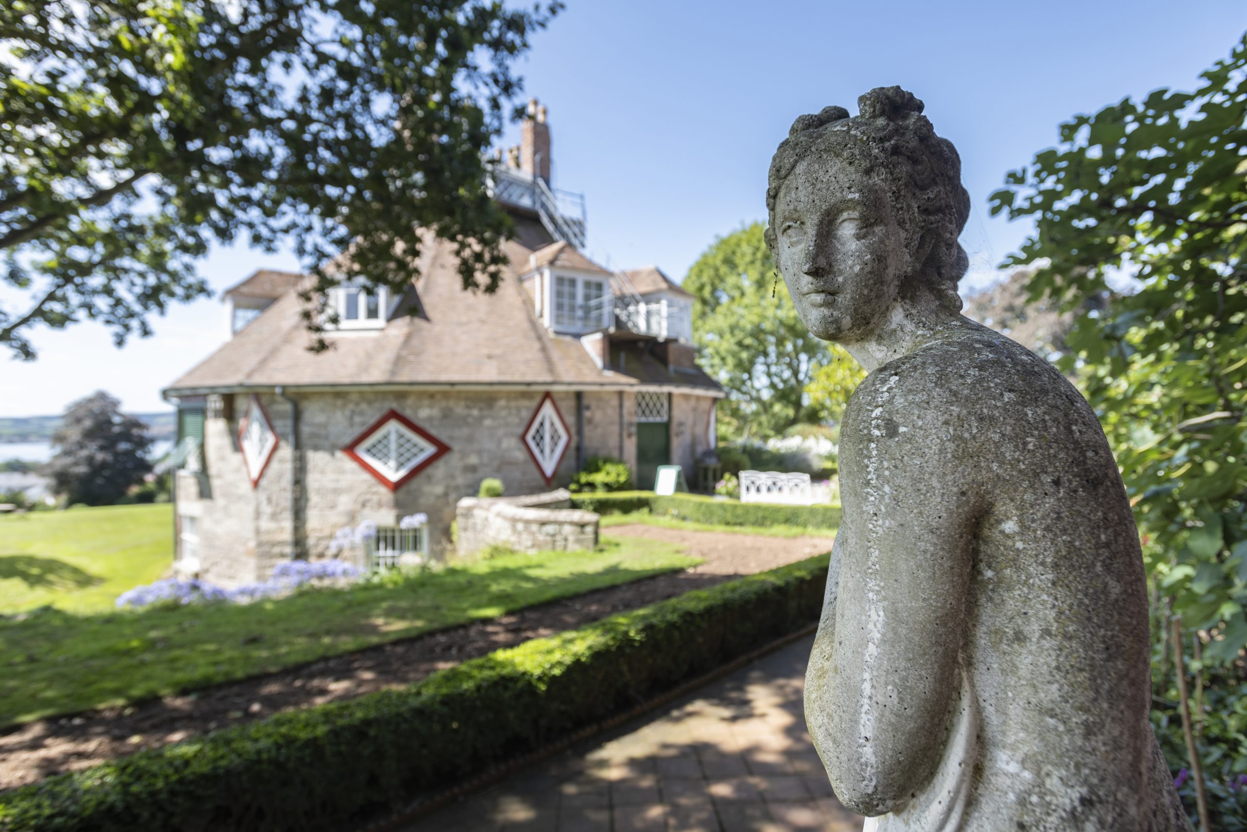 Statue at A La Ronde