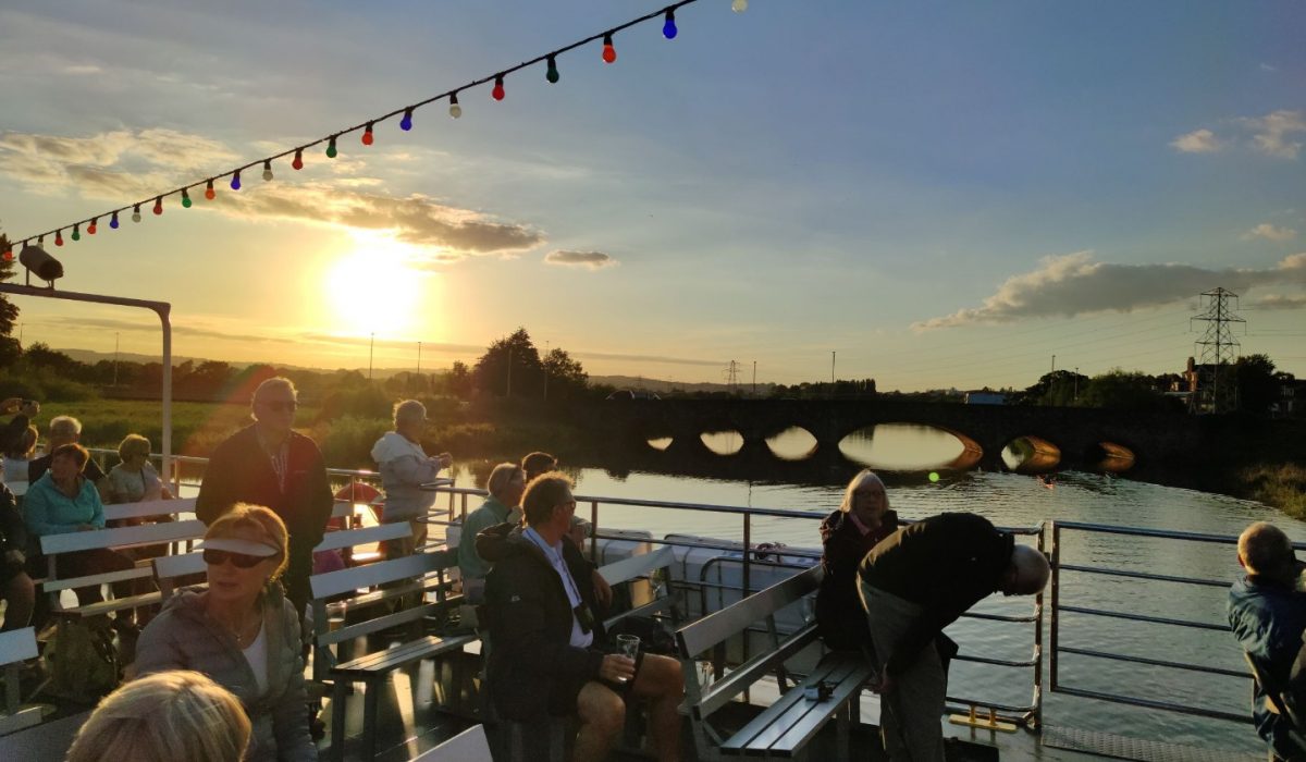 Countess_Wear_Evening_Cruise