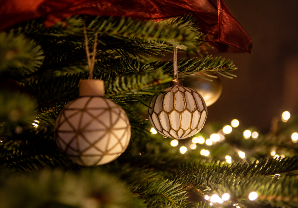 Cozy Golden Christmas Tree Ornaments