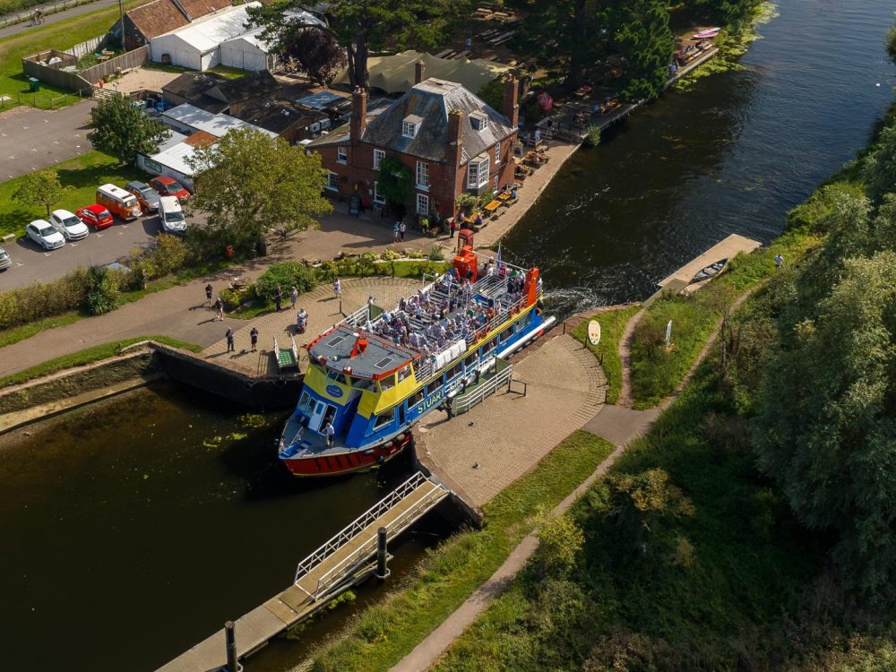 Exeter_Canal_Cruise_3_scaled