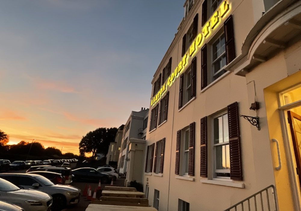 Ashton Court Hotel Exterior