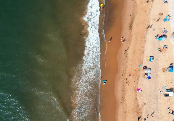 Sequence-01.00_41_13_23.Still161