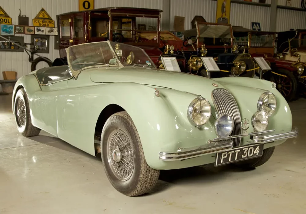 world-of-country-life-classic-jaguar